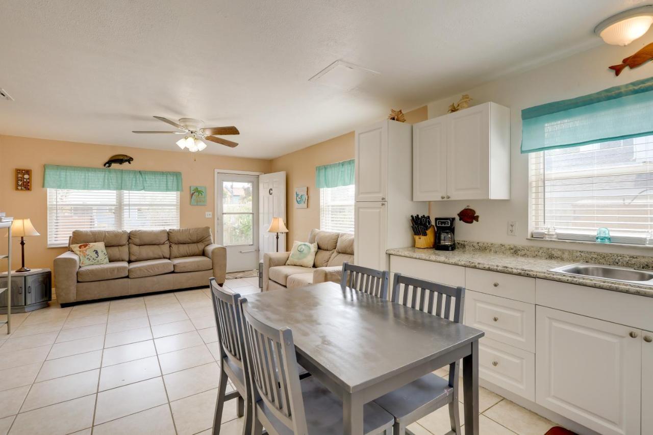 Cute Apt With Backyard And Grill - Steps To Cocoa Beach Kültér fotó